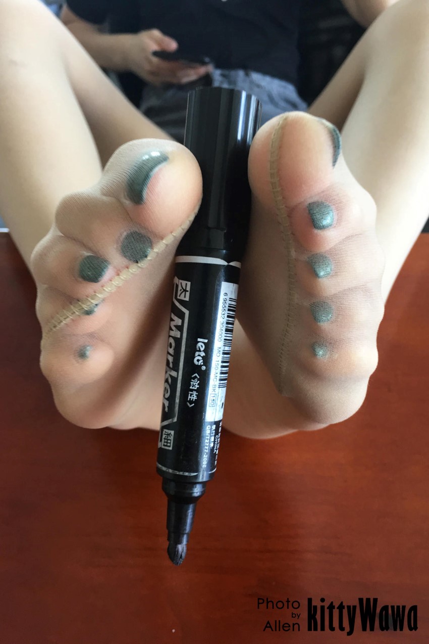 图片[75]-[kittyWawa袜小喵] KT002《玩物：马克笔》 – 速更版-美库