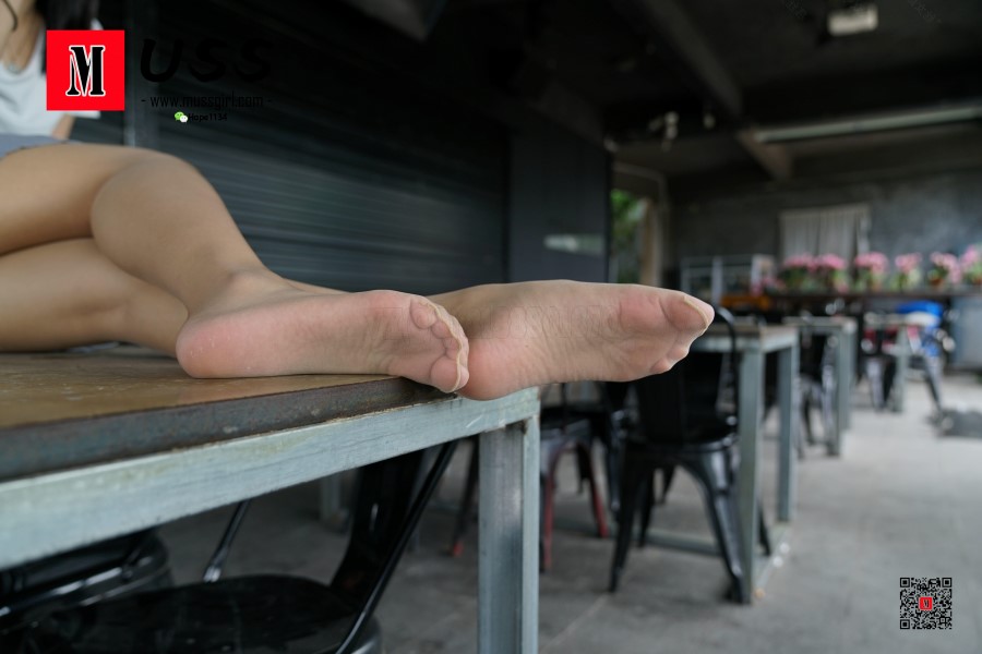 图片[29]-[MussGirl慕丝女郎]NO.010 陈老师长筒蕾丝与少女裙搭配的清纯性感 – 速更版-美库