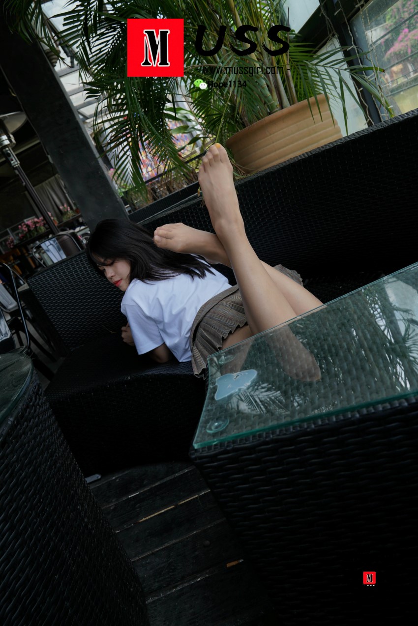 图片[90]-[MussGirl慕丝女郎] NO.008 拍过模特的美足，那化妆师璐璐的呢？ – 速更版-美库