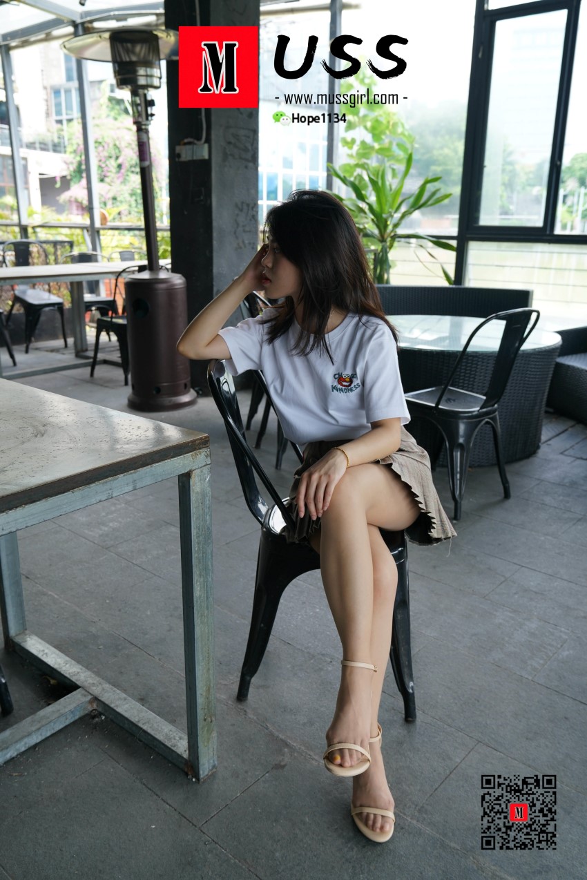 图片[163]-[MussGirl慕丝女郎] NO.008 拍过模特的美足，那化妆师璐璐的呢？ – 速更版-美库