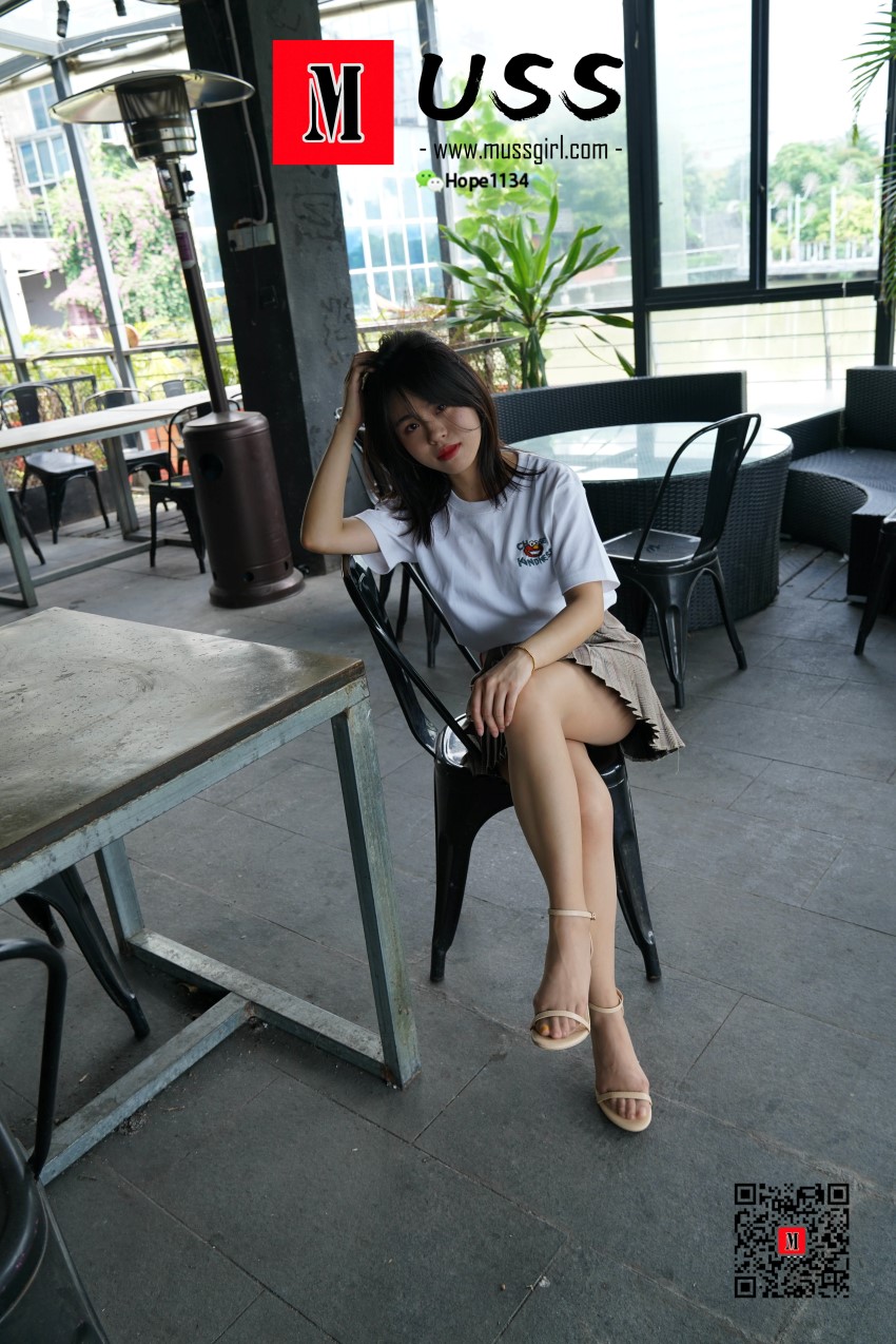 图片[165]-[MussGirl慕丝女郎] NO.008 拍过模特的美足，那化妆师璐璐的呢？ – 速更版-美库