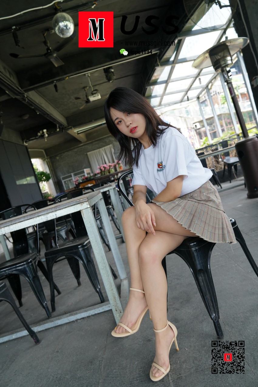 图片[169]-[MussGirl慕丝女郎] NO.008 拍过模特的美足，那化妆师璐璐的呢？ – 速更版-美库