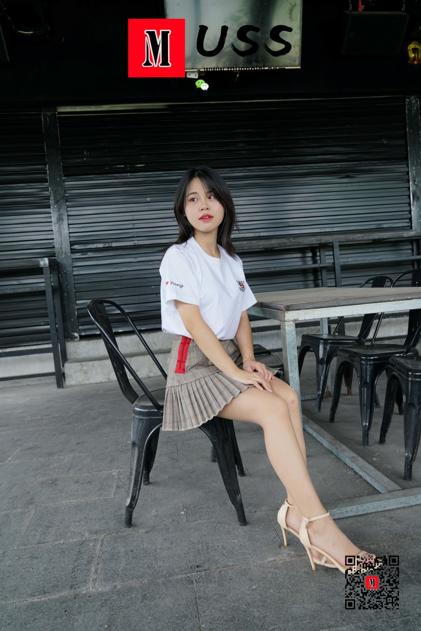图片[177]-[MussGirl慕丝女郎] NO.008 拍过模特的美足，那化妆师璐璐的呢？ – 速更版-美库