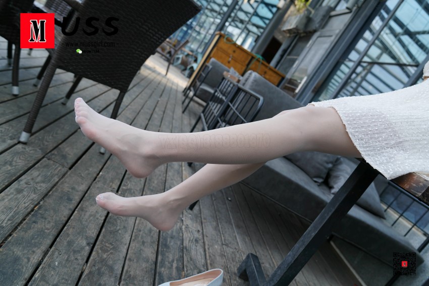 图片[9]-[MussGirl慕丝女郎]NO.018 白衣护士与白丝的绝美邂逅小贤（足底特写篇） – 速更版-美库