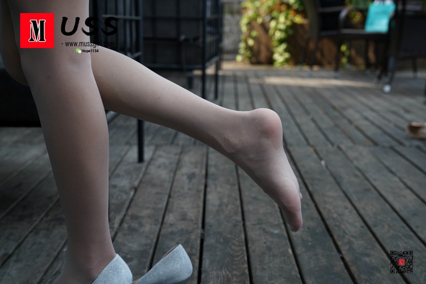 图片[10]-[MussGirl慕丝女郎]NO.018 白衣护士与白丝的绝美邂逅小贤（足底特写篇） – 速更版-美库