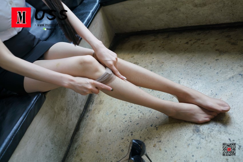 图片[34]-[MussGirl]慕丝女郎 No.026 双双 极致薄丝长腿足底 – 速更版-美库