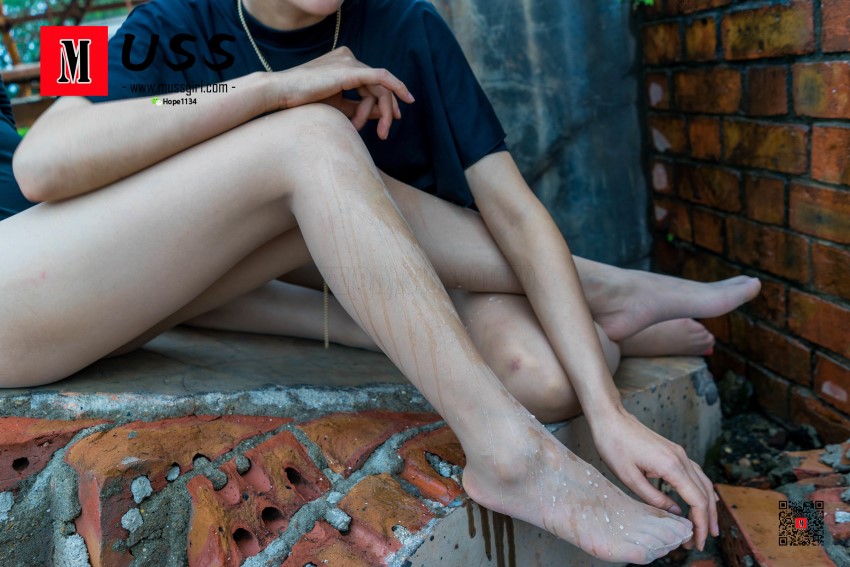 图片[32]-[MussGirl]慕丝女郎 No.030 IESS的始祖model 聪雪组合 – 速更版-美库