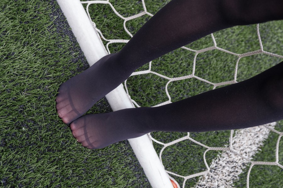 图片[15]-喵写真 VOL.009 球场上的黑丝校服 – 速更版-美库