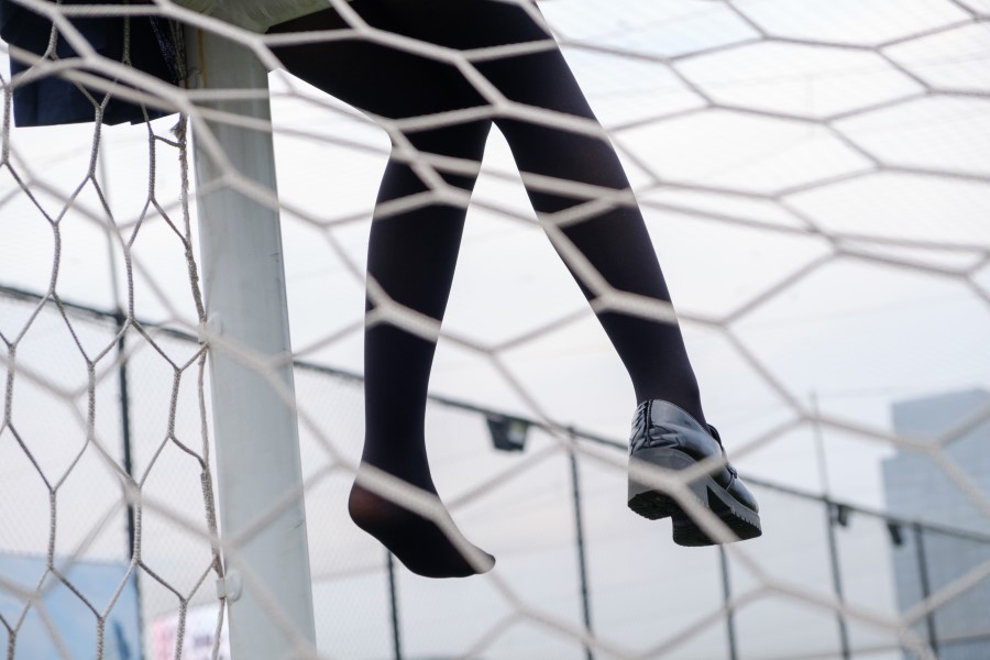 图片[25]-喵写真 VOL.009 球场上的黑丝校服 – 速更版-美库