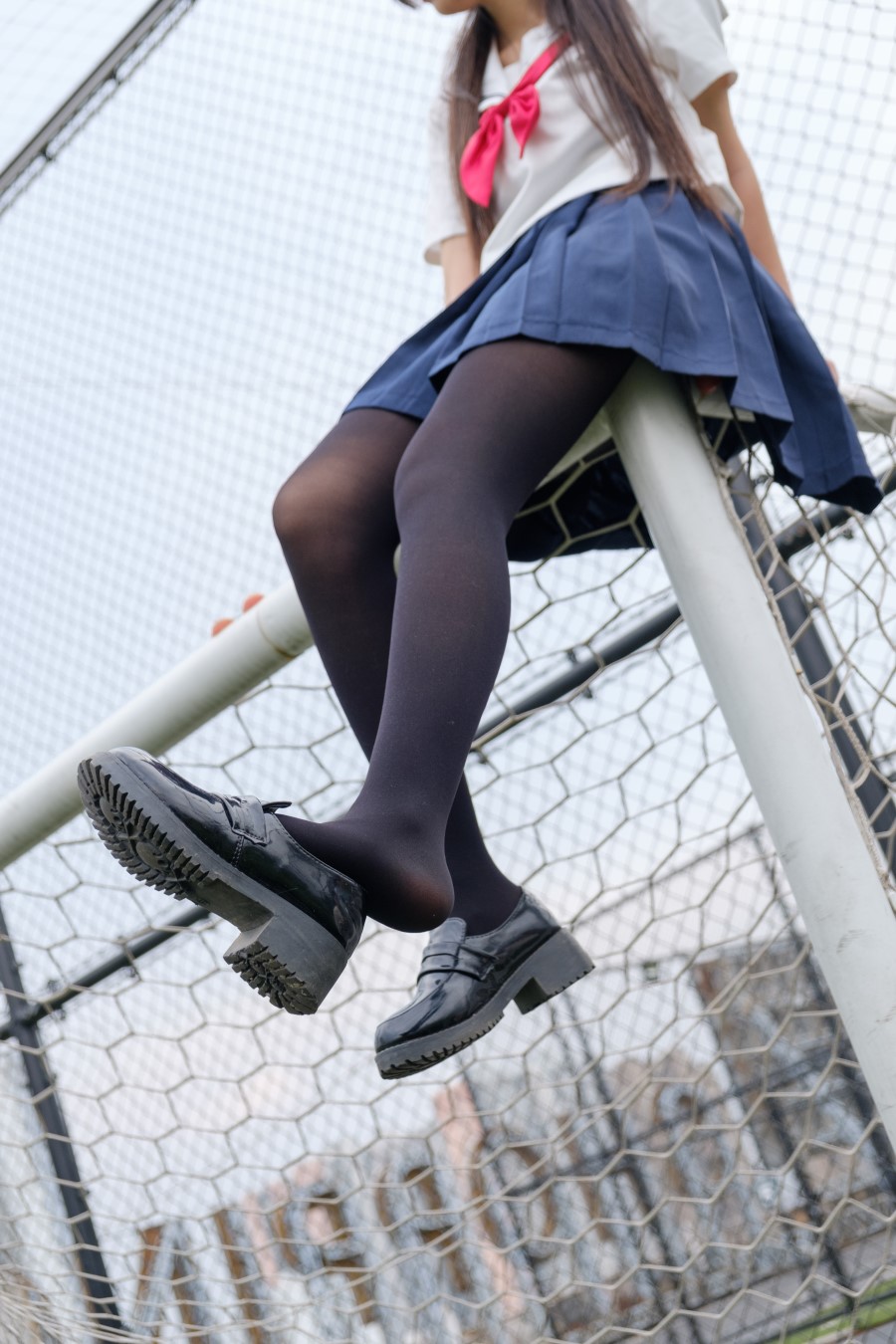 图片[73]-喵写真 VOL.009 球场上的黑丝校服 – 速更版-美库