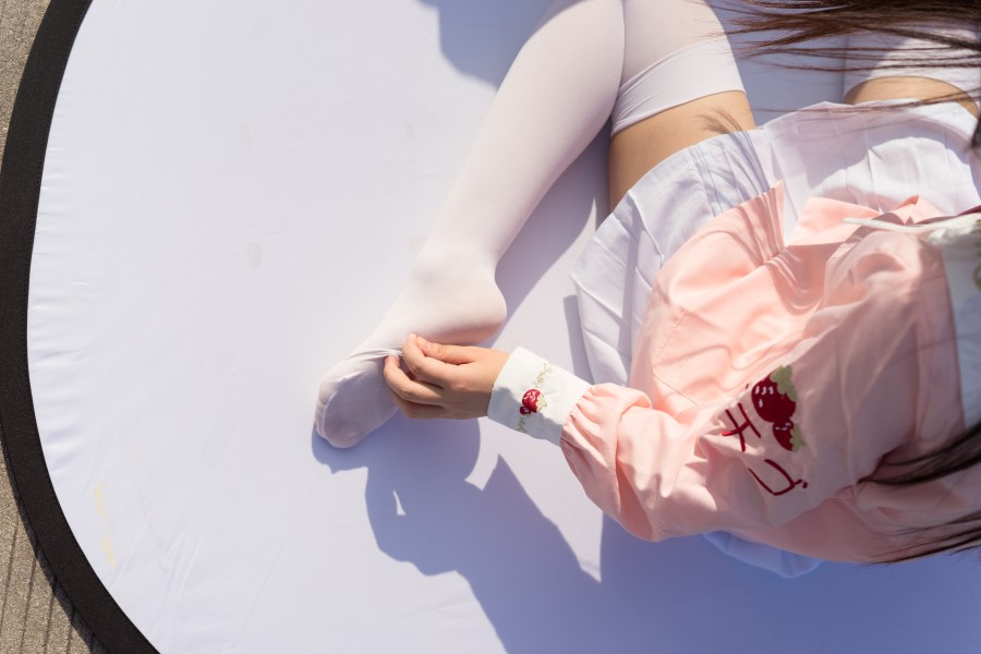 图片[13]-喵写真 VOL.010 湖边白丝萝莉 – 速更版-美库