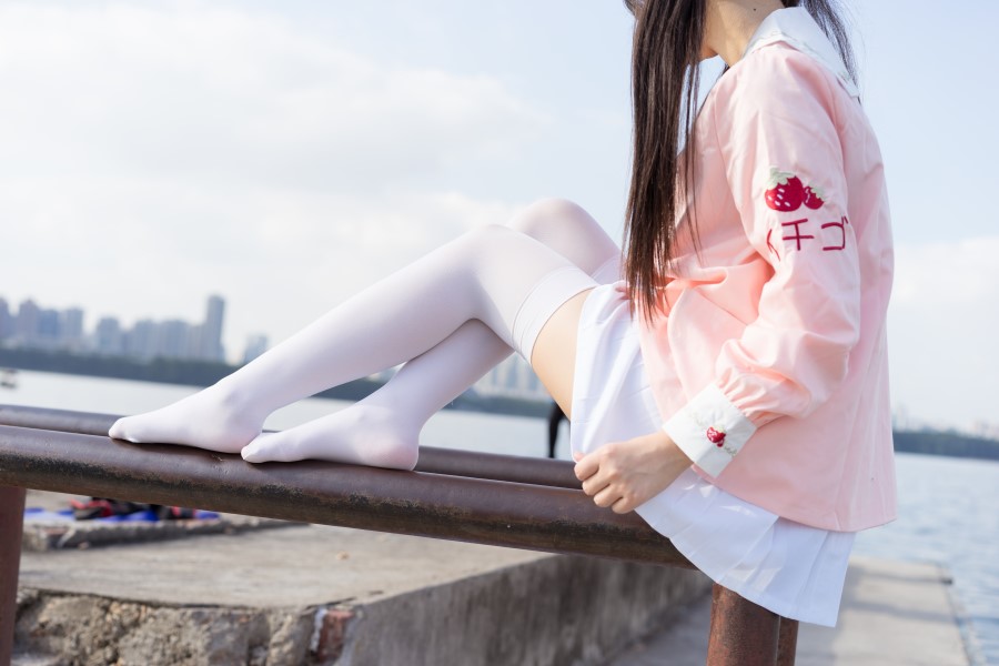 图片[20]-喵写真 VOL.010 湖边白丝萝莉 – 速更版-美库