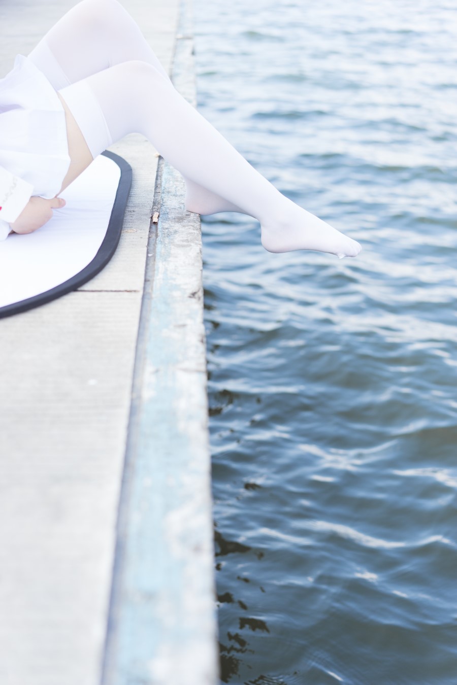 图片[34]-喵写真 VOL.010 湖边白丝萝莉 – 速更版-美库