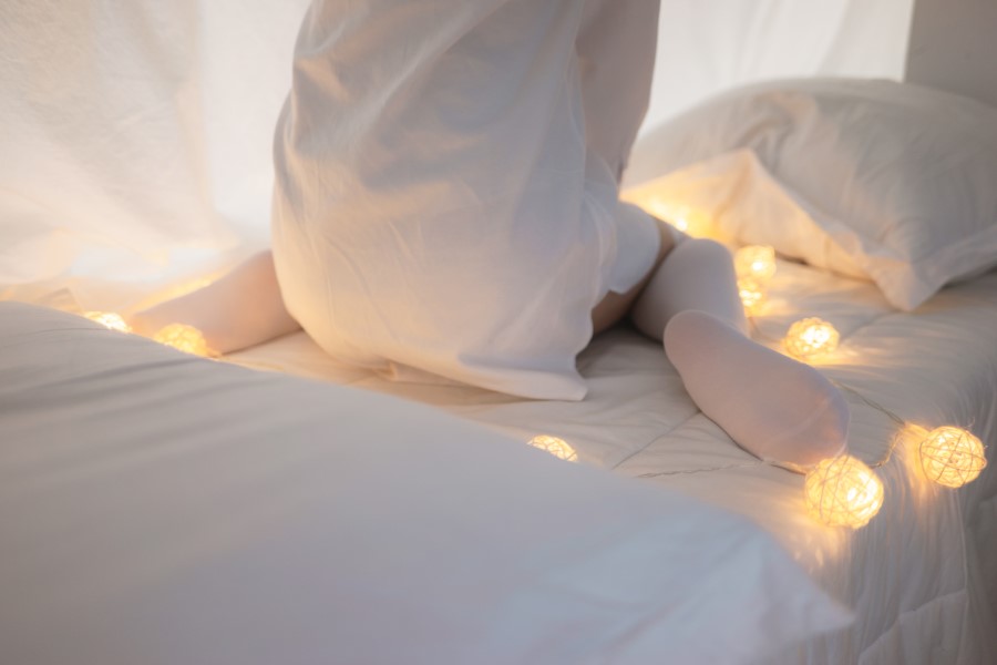 图片[31]-喵写真 VOL.014 灯光白丝媚影 – 速更版-美库