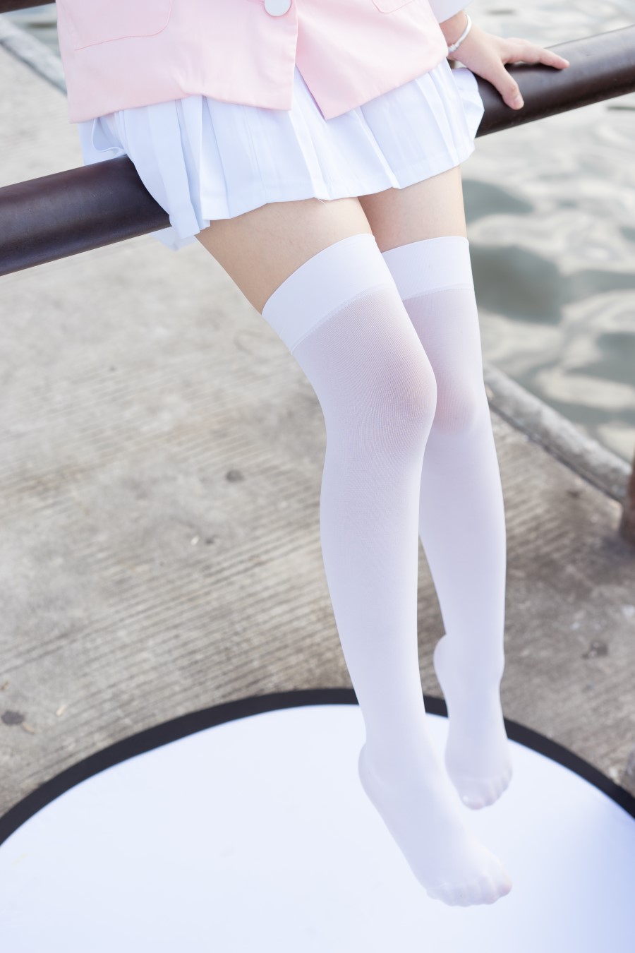 图片[55]-喵写真 VOL.010 湖边白丝萝莉 – 速更版-美库