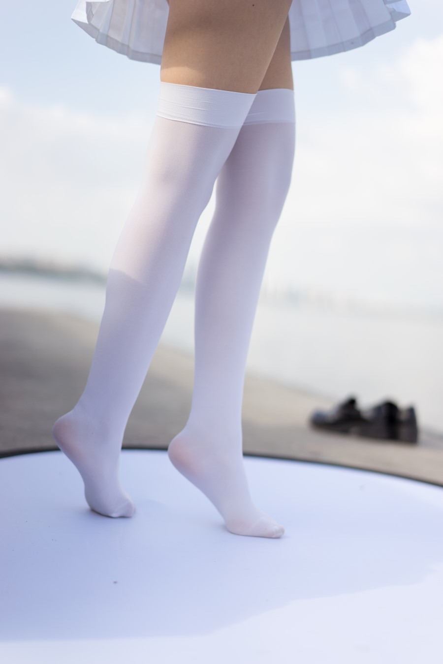 图片[56]-喵写真 VOL.010 湖边白丝萝莉 – 速更版-美库