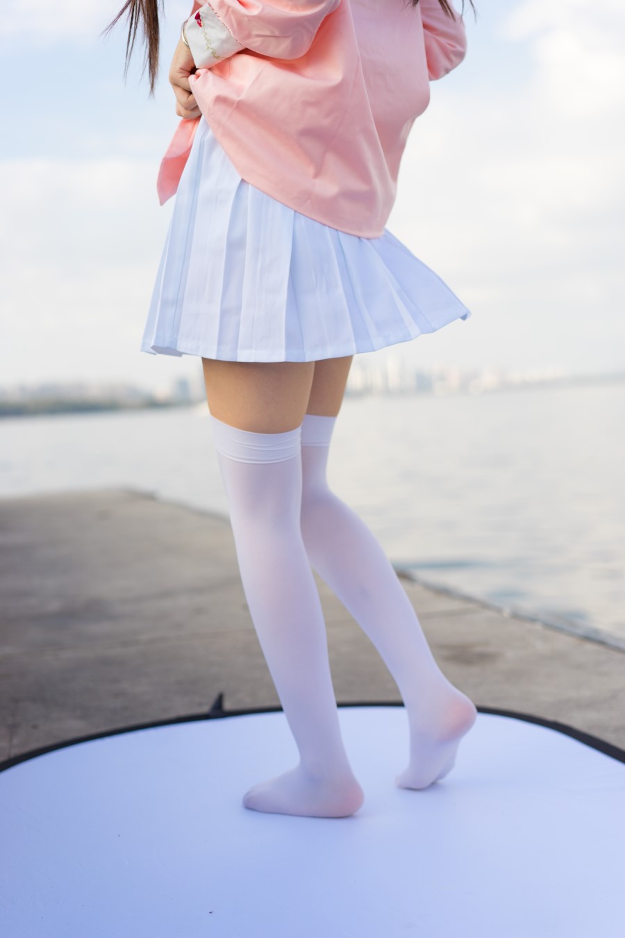 图片[59]-喵写真 VOL.010 湖边白丝萝莉 – 速更版-美库