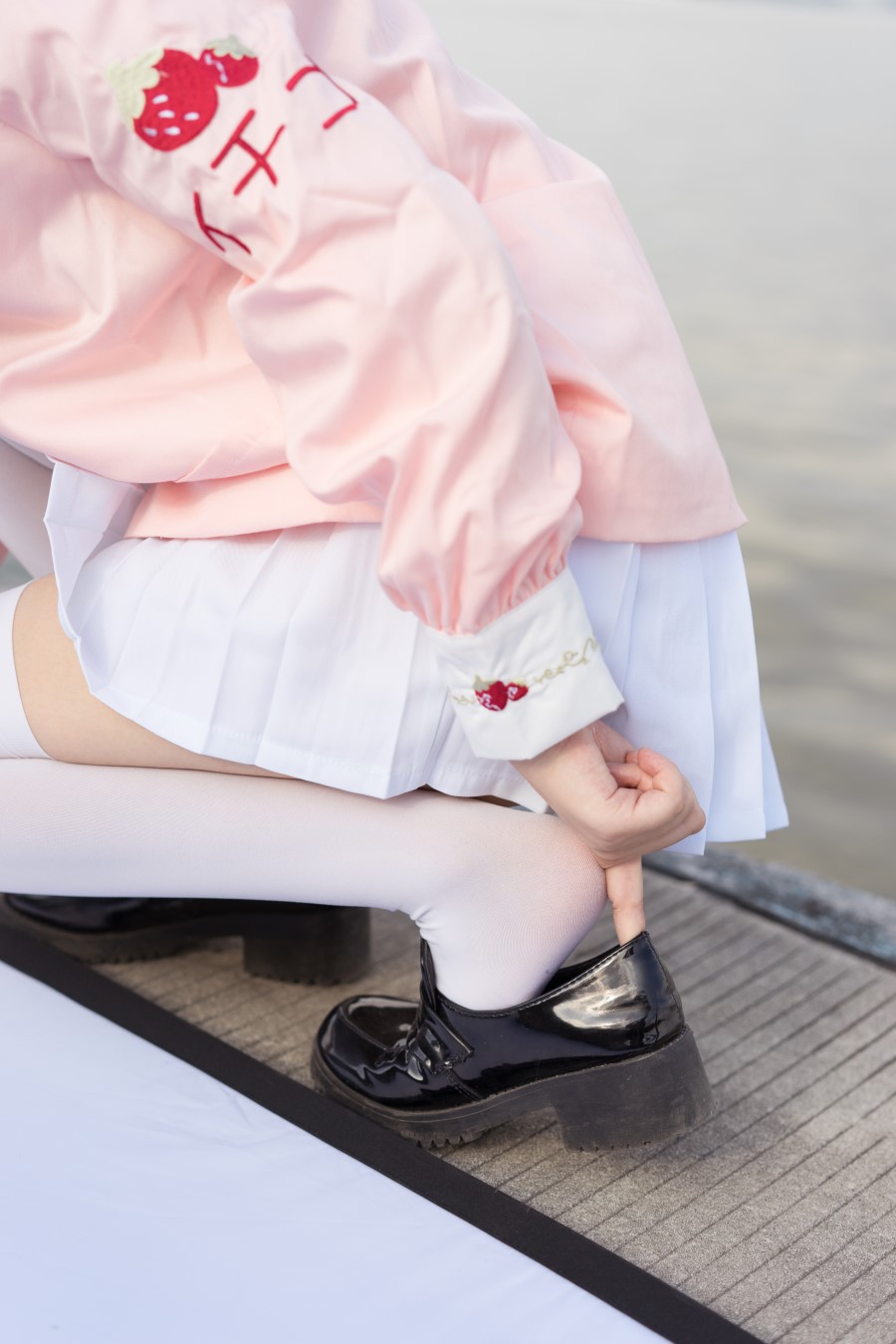 图片[61]-喵写真 VOL.010 湖边白丝萝莉 – 速更版-美库