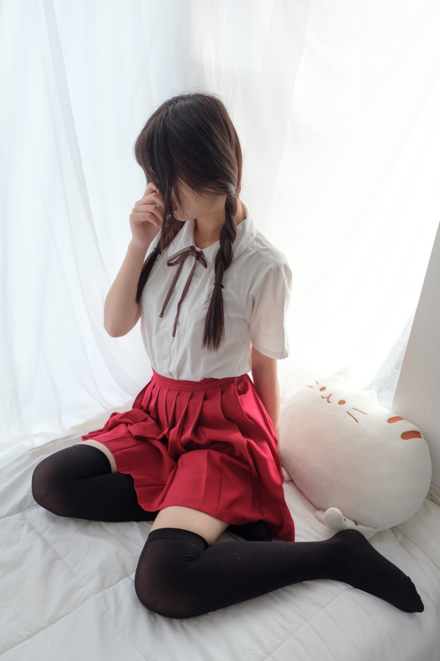 图片[56]-喵写真 VOL.013 红裙黑丝 – 速更版-美库