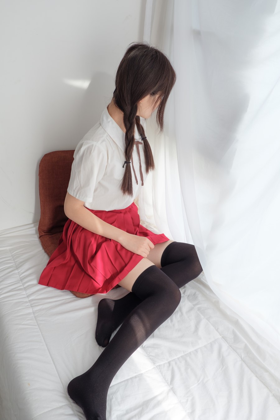 图片[64]-喵写真 VOL.013 红裙黑丝 – 速更版-美库