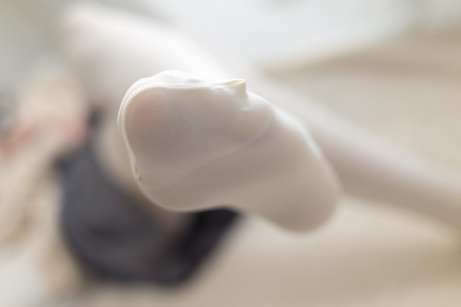 图片[8]-喵写真 VOL.017 眼镜学妹丝足 – 速更版-美库