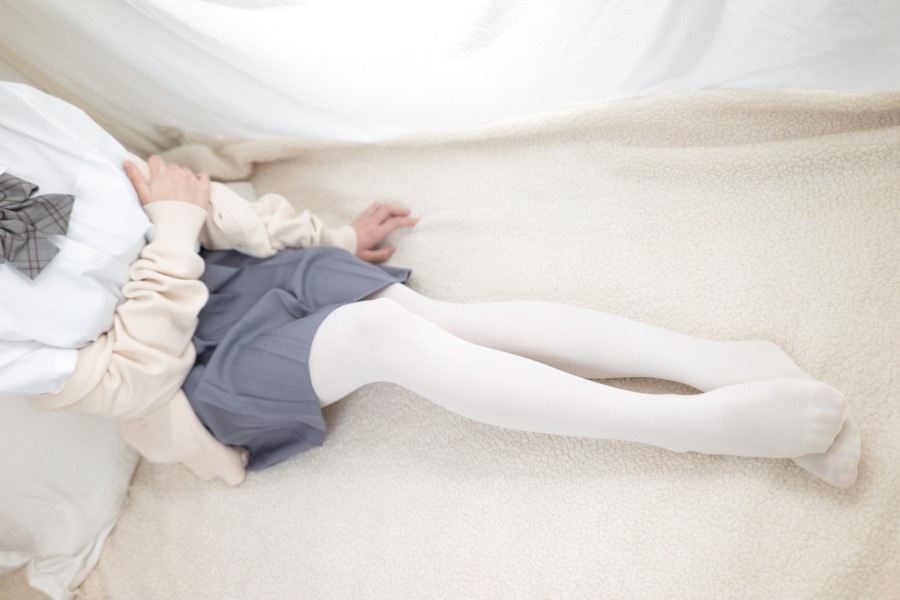 图片[38]-喵写真 VOL.017 眼镜学妹丝足 – 速更版-美库