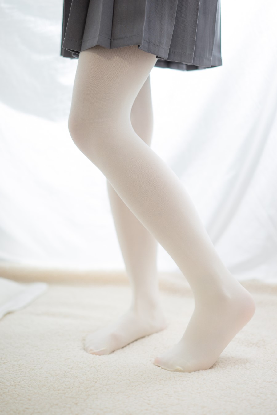 图片[51]-喵写真 VOL.017 眼镜学妹丝足 – 速更版-美库