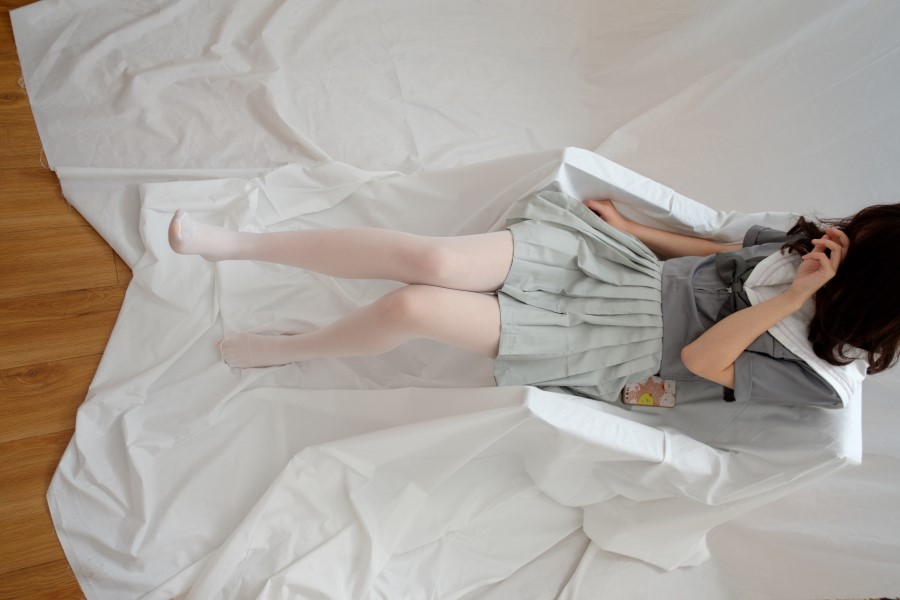 图片[43]-喵写真 VOL.020 丝袜百褶裙 – 速更版-美库