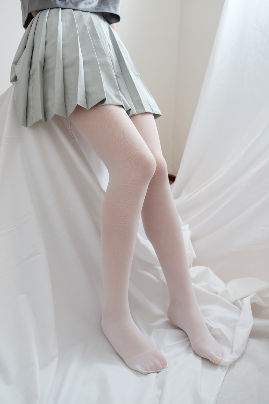 图片[65]-喵写真 VOL.020 丝袜百褶裙 – 速更版-美库