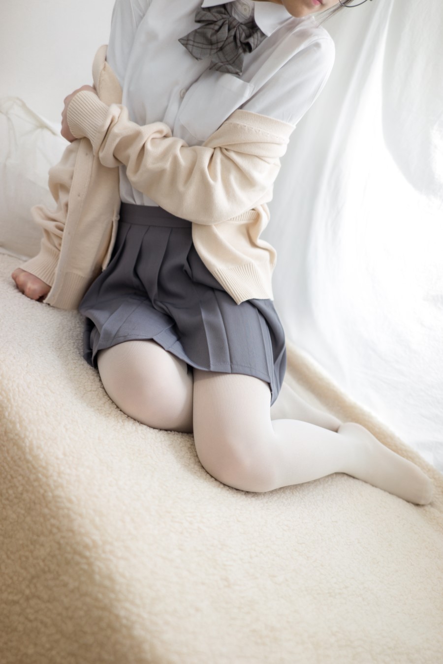 图片[91]-喵写真 VOL.017 眼镜学妹丝足 – 速更版-美库