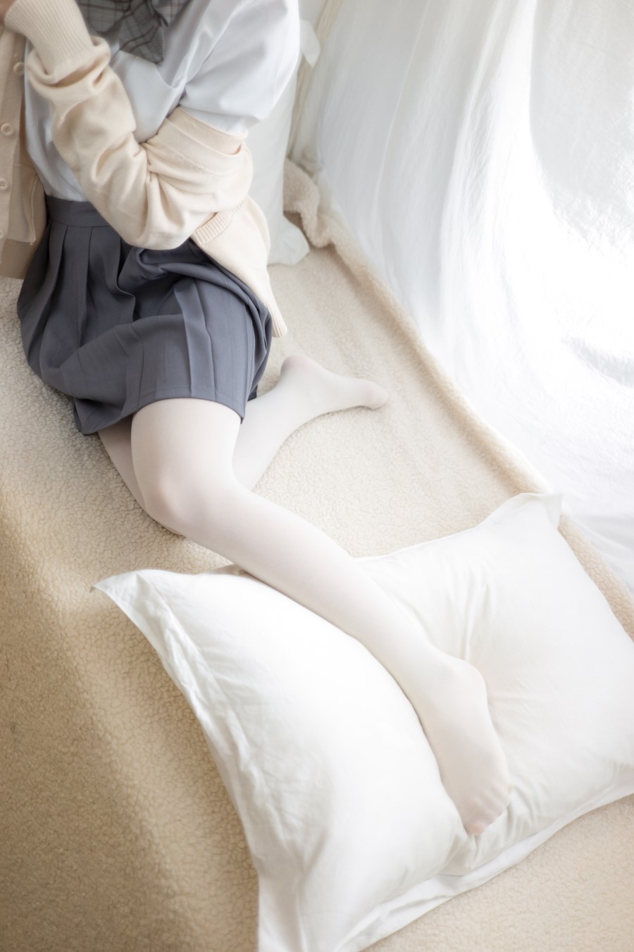 图片[93]-喵写真 VOL.017 眼镜学妹丝足 – 速更版-美库