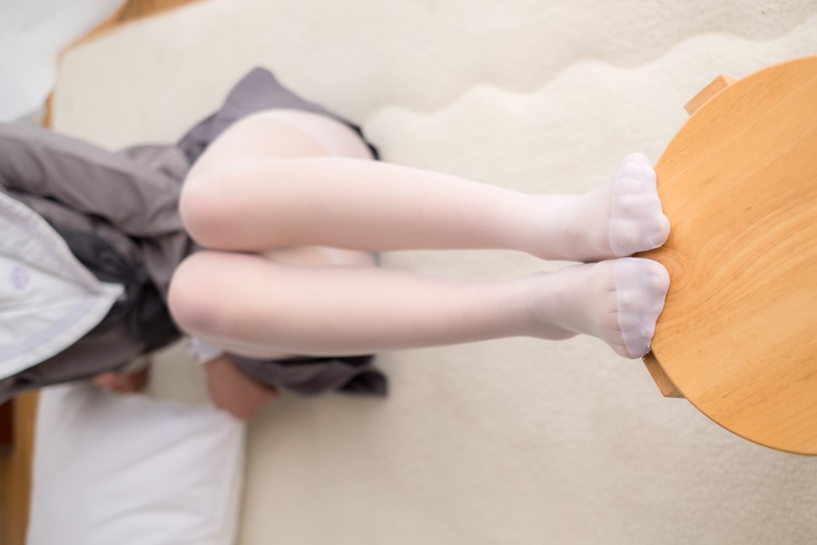 图片[11]-喵写真 VOL.021 丝袜百褶裙2 – 速更版-美库