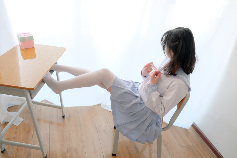 图片[8]-喵写真 VOL.023 丝袜百褶裙4 – 速更版-美库