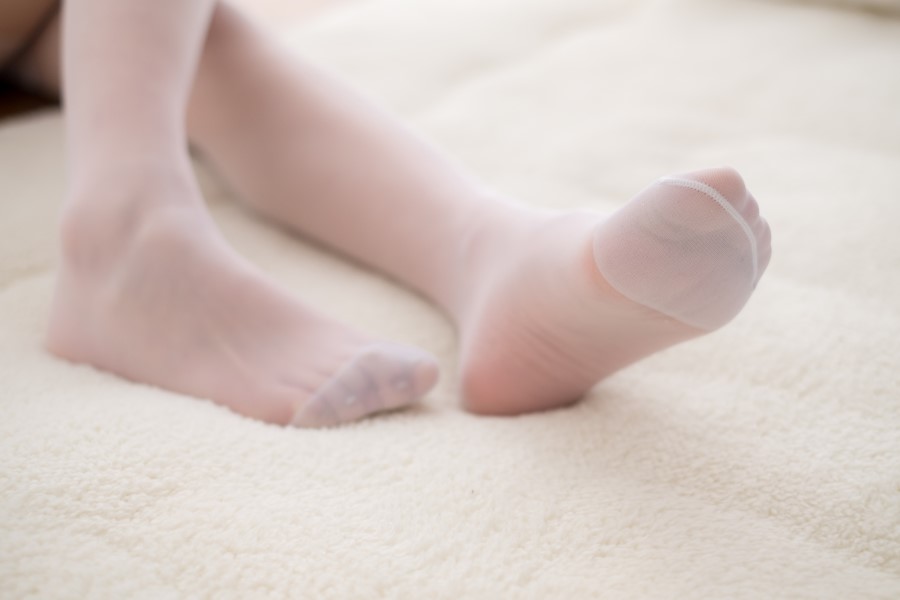 图片[20]-喵写真 VOL.021 丝袜百褶裙2 – 速更版-美库