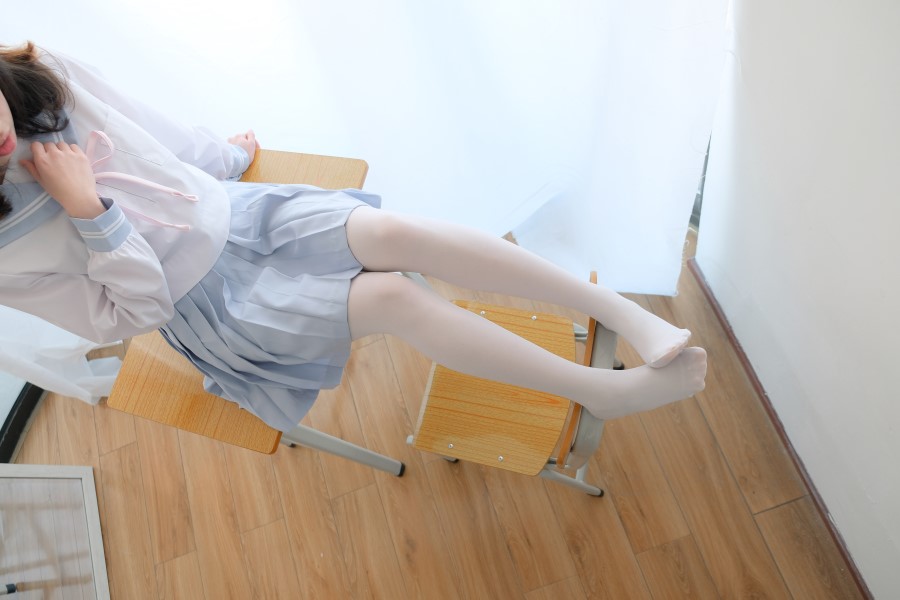 图片[26]-喵写真 VOL.023 丝袜百褶裙4 – 速更版-美库