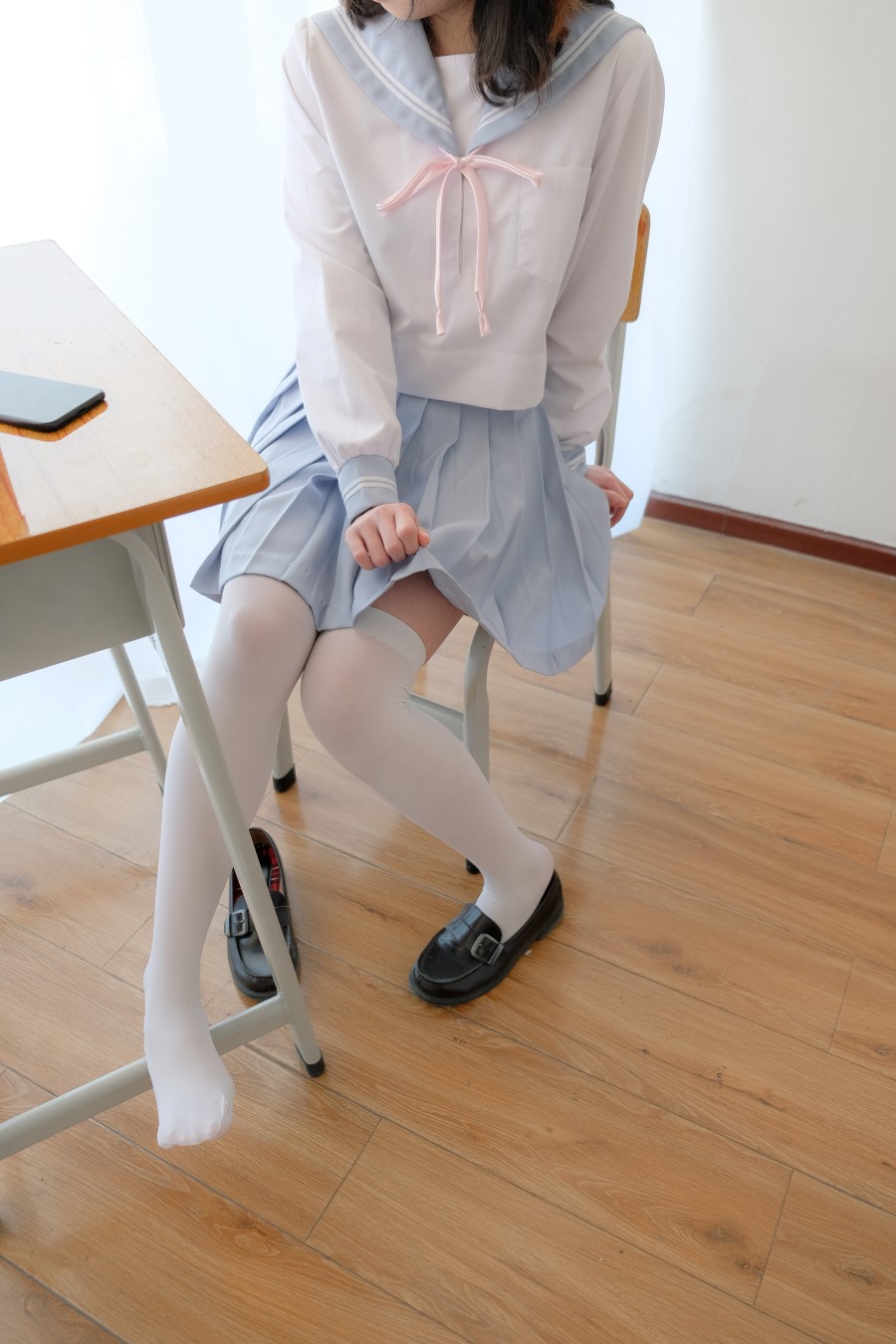图片[39]-喵写真 VOL.023 丝袜百褶裙4 – 速更版-美库