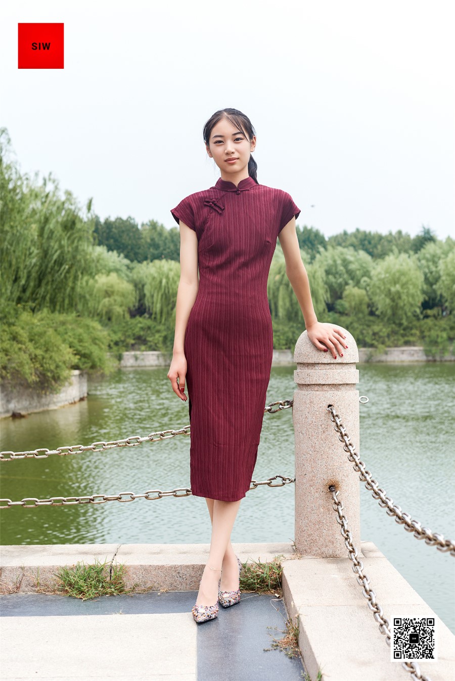 图片[38]-[SIW斯文传媒]VOL.010 湖畔旗袍秀-丽莉 – 速更版-美库