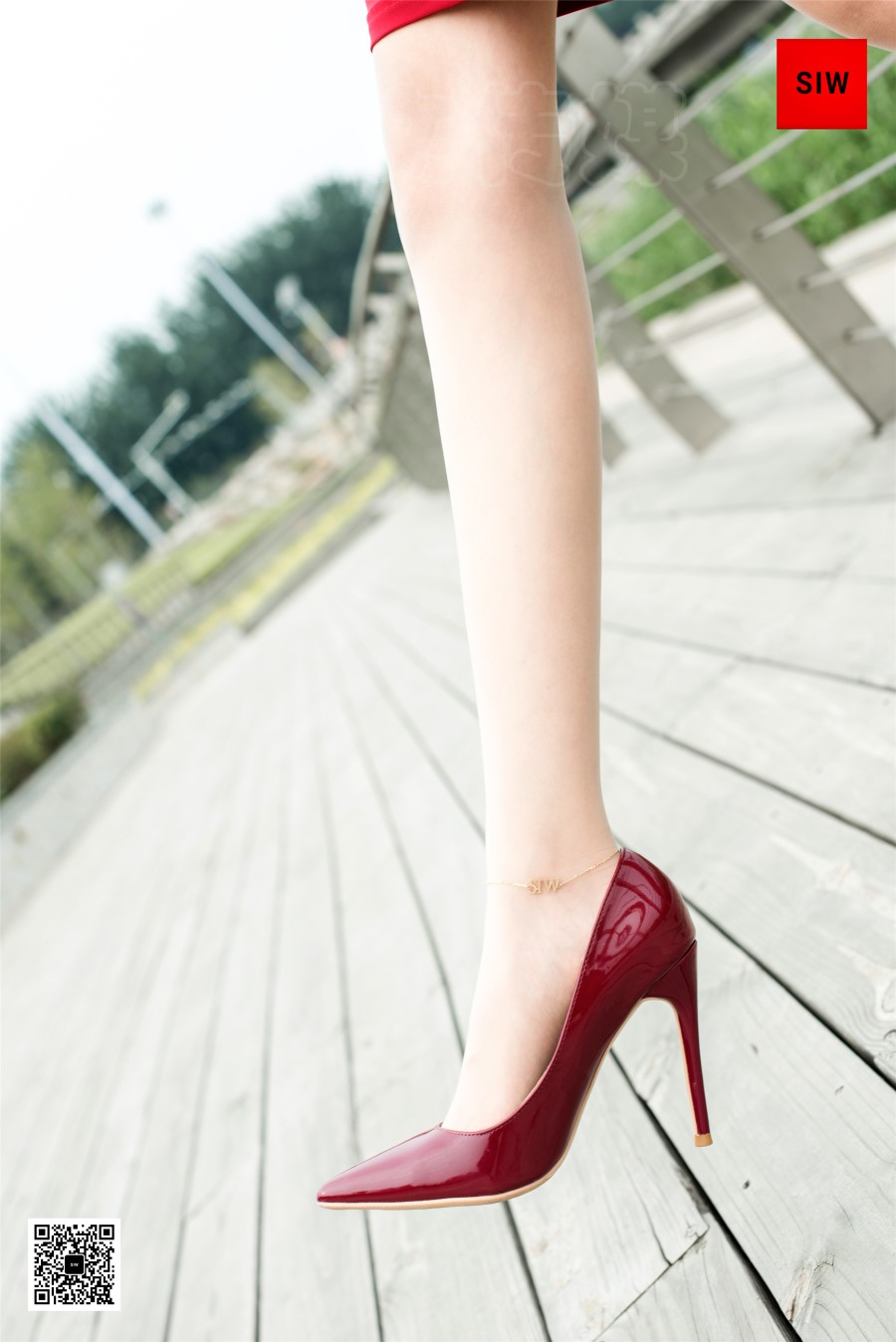 图片[31]-[SIW斯文传媒]VOL.070 水岸红裙-甄珍 – 速更版-美库