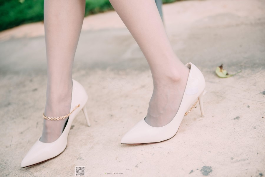 图片[44]-SSA丝社 第007期：nono 偶遇街拍灰丝特辑 – 速更版-美库