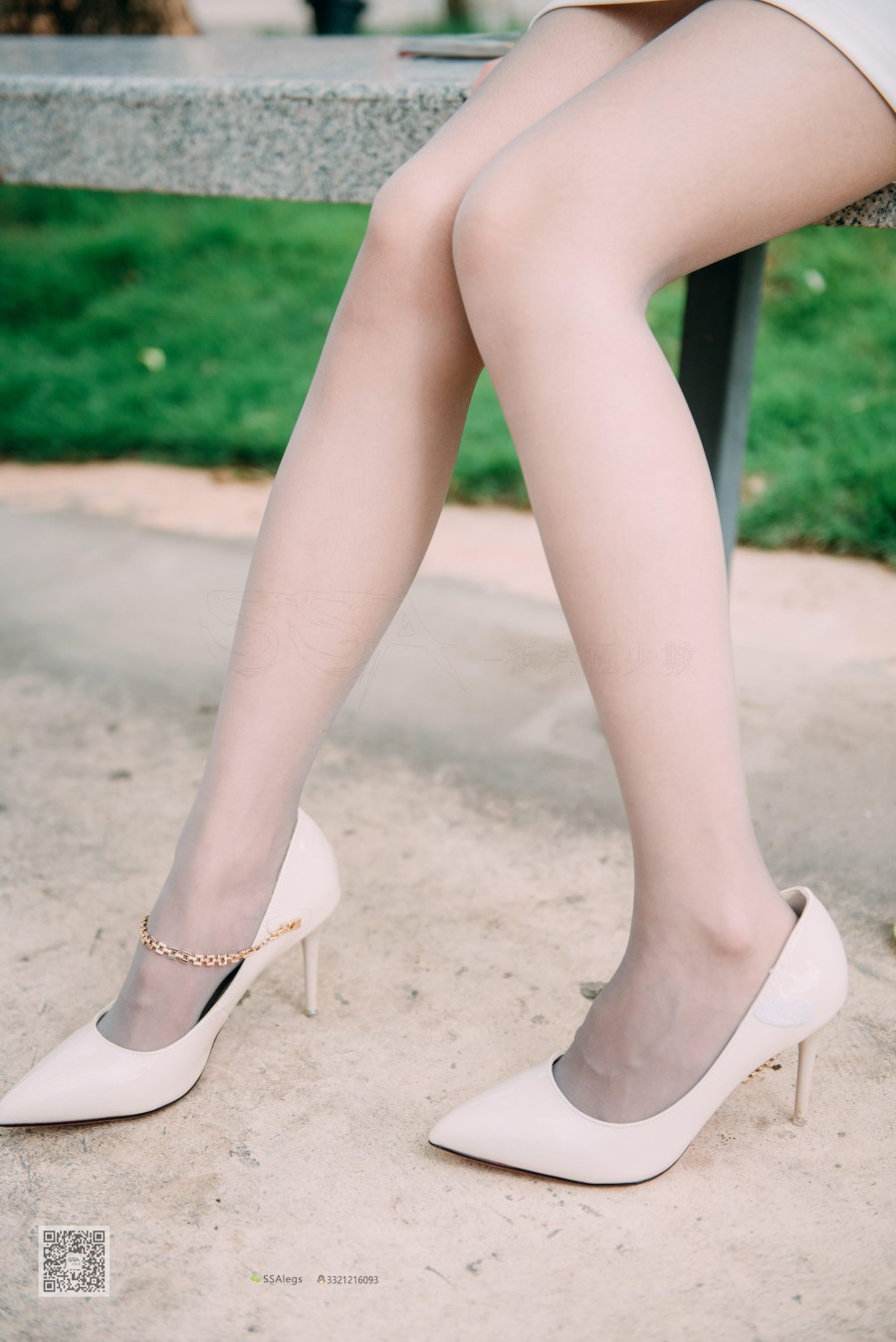 图片[45]-SSA丝社 第007期：nono 偶遇街拍灰丝特辑 – 速更版-美库