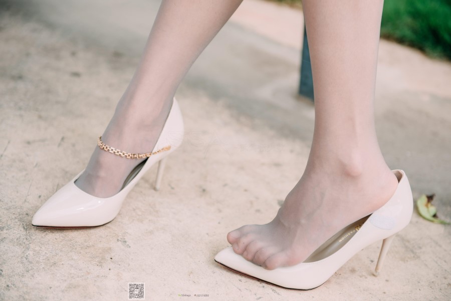 图片[47]-SSA丝社 第007期：nono 偶遇街拍灰丝特辑 – 速更版-美库