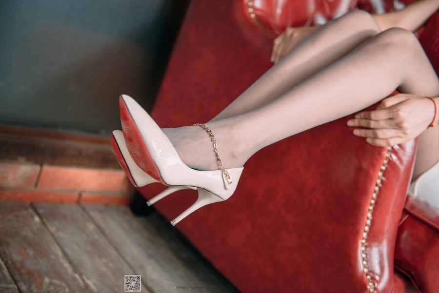 图片[81]-SSA丝社 第007期：nono 偶遇街拍灰丝特辑 – 速更版-美库