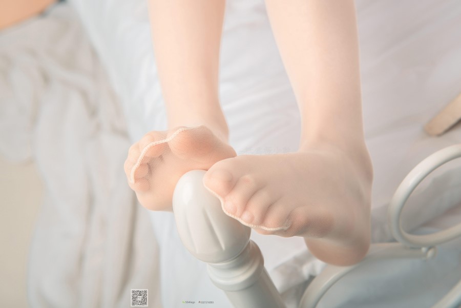 图片[37]-SSA丝社 第014期：小琪琪 闪光开裆丝袜的另一种演绎 – 速更版-美库