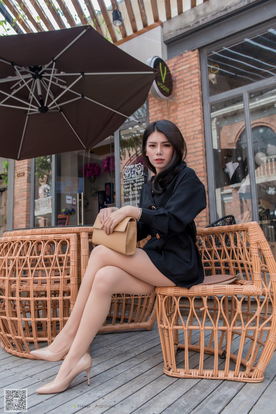 图片[12]-SSA丝社 第024期： 芷沫 高冷混血女王  肉丝街拍 – 速更版-美库