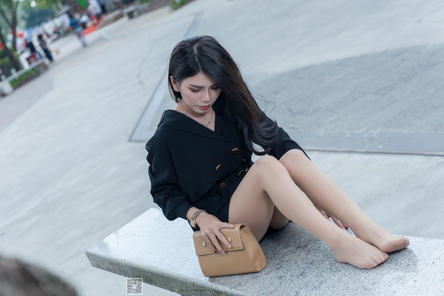 图片[50]-SSA丝社 第024期： 芷沫 高冷混血女王  肉丝街拍 – 速更版-美库