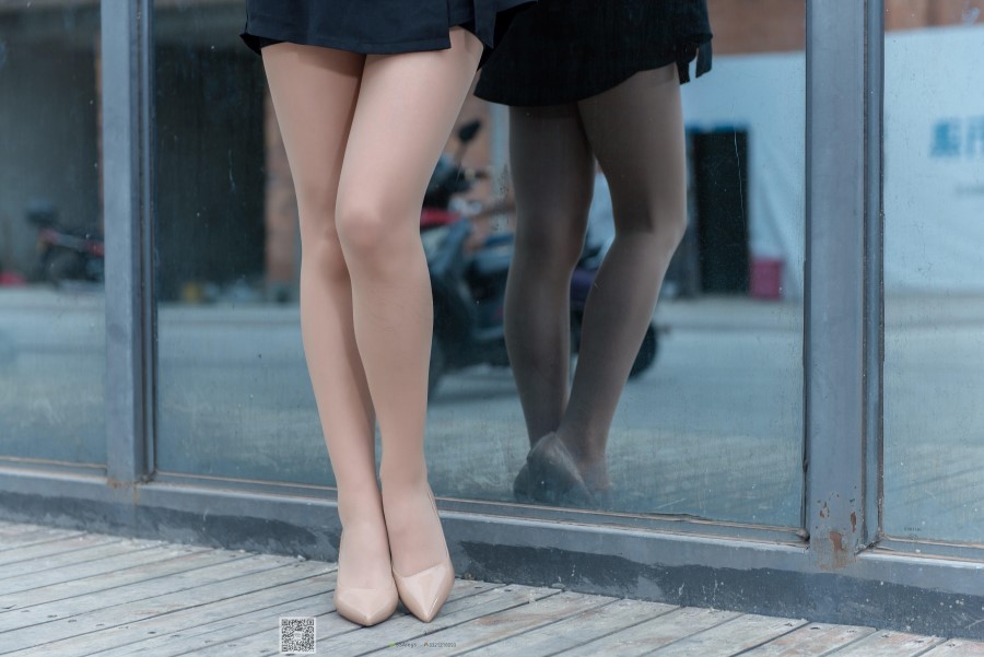 图片[57]-SSA丝社 第024期： 芷沫 高冷混血女王  肉丝街拍 – 速更版-美库