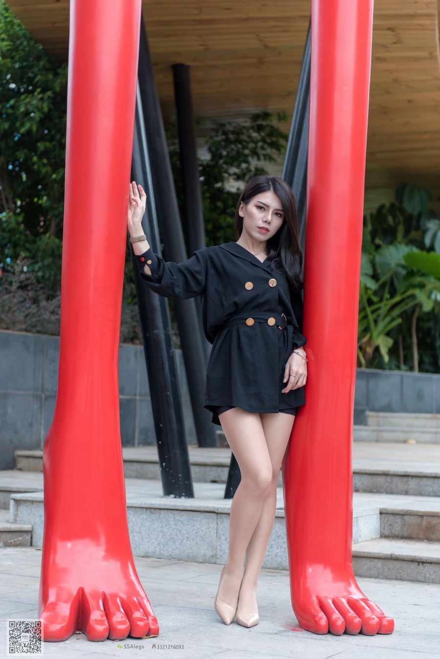 图片[87]-SSA丝社 第024期： 芷沫 高冷混血女王  肉丝街拍 – 速更版-美库