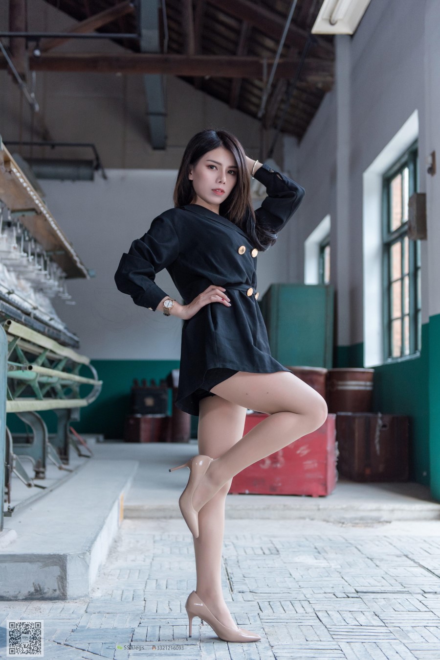 图片[96]-SSA丝社 第024期： 芷沫 高冷混血女王  肉丝街拍 – 速更版-美库