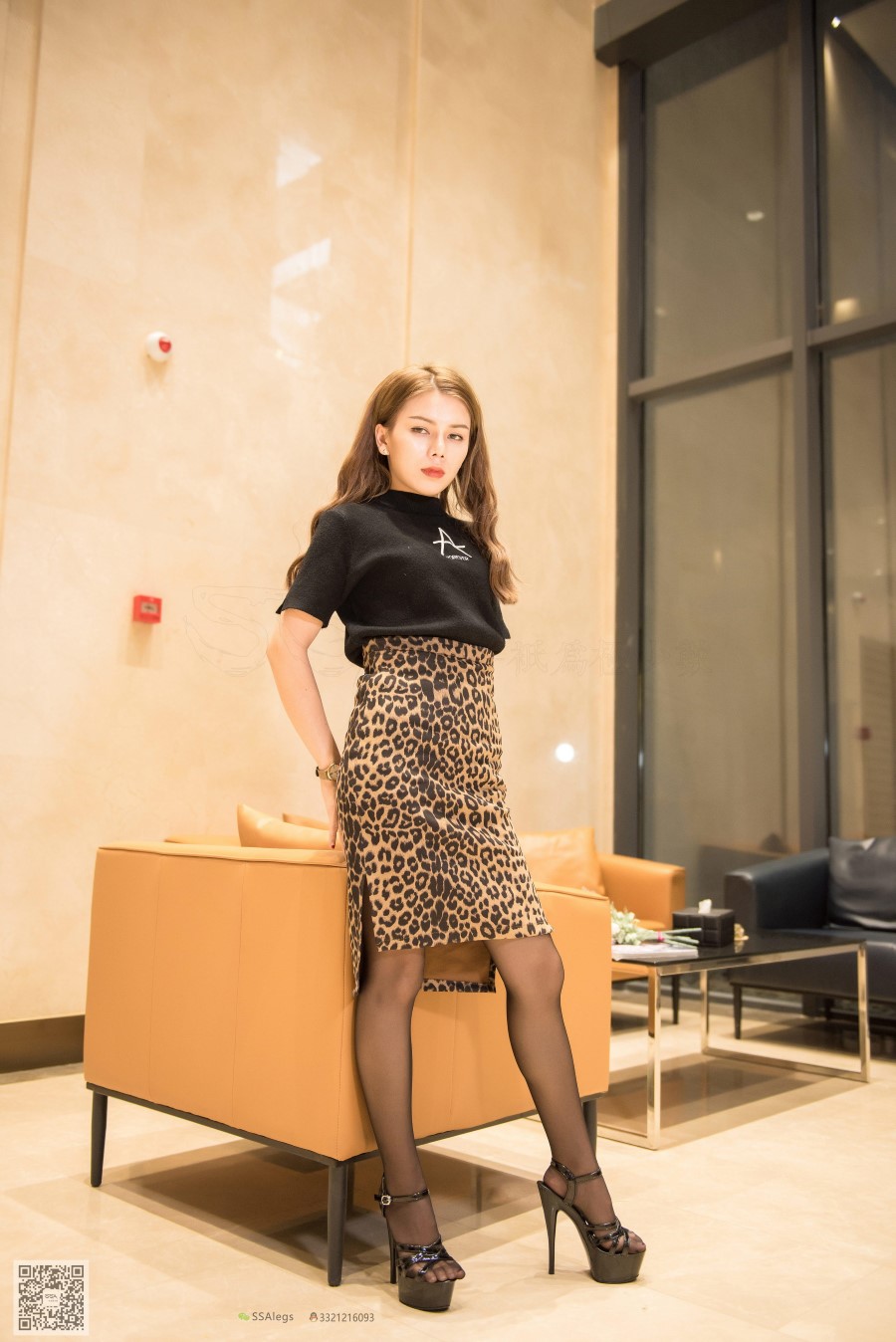 图片[89]-[SSA丝社] NO.032 芷沫-混血美腿芷沫绫黑丝街拍 – 速更版-美库