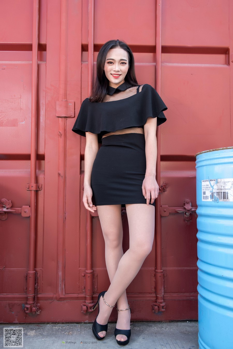 图片[14]-[SSA丝社] NO.042 治愈系笑容高姐小凤文艺街拍 – 速更版-美库